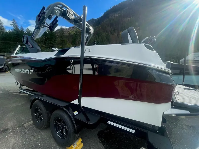 Slide: The Image of Mastercraft XT24 2024 - 5524372