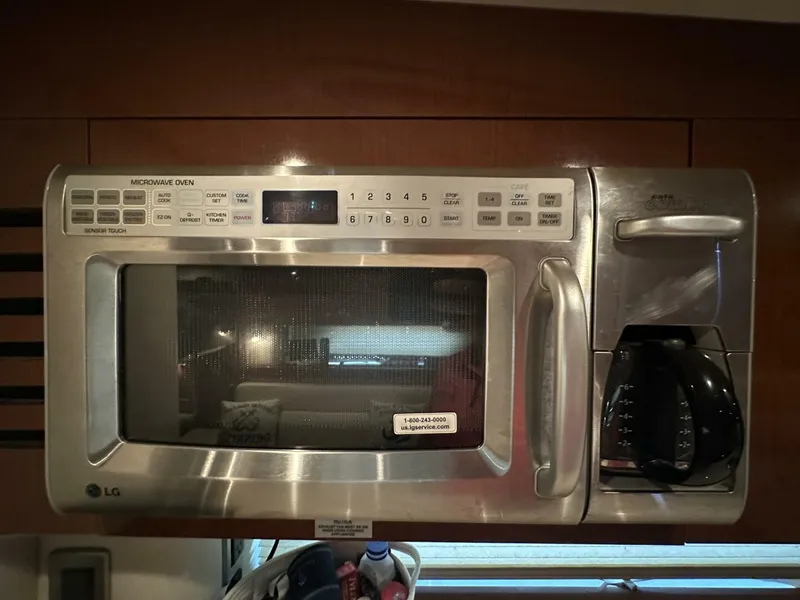 Slide: The Image of Sea Ray 37 2009 - 5518935