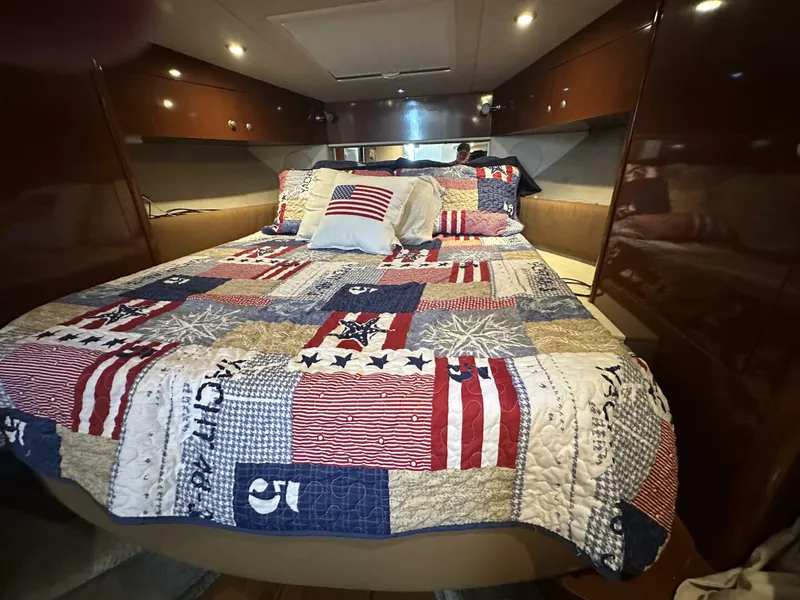 Slide: The Image of Sea Ray 37 2009 - 5518937