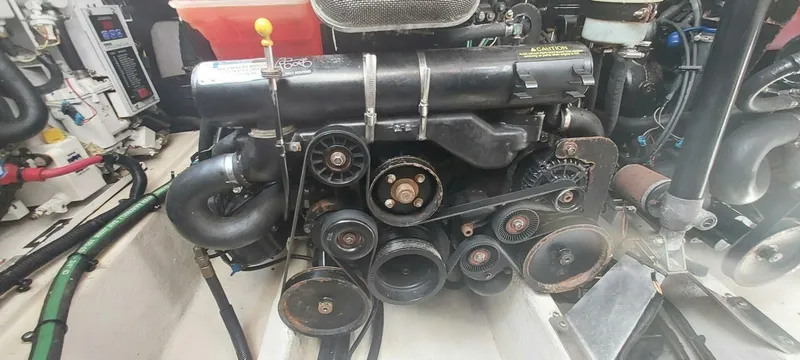 Slide: The Image of Sea Ray 37 2009 - 5518947