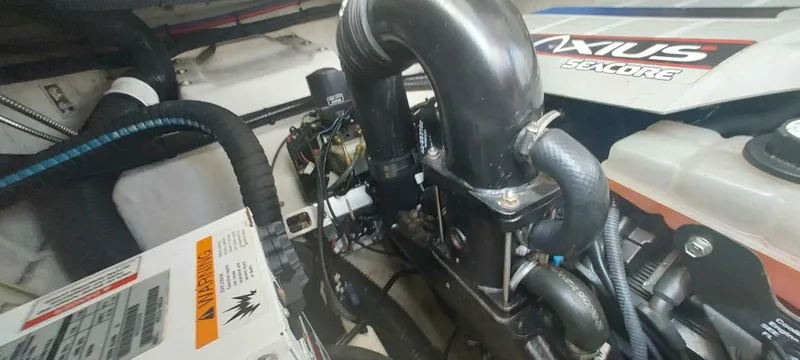 Slide: The Image of Sea Ray 37 2009 - 5518948