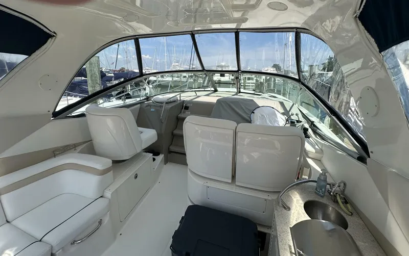 Slide: The Image of Sea Ray 37 2009 - 5518875