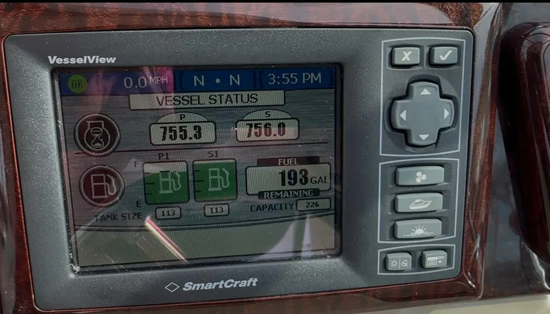 Slide: The Image of Sea Ray 37 2009 - 5576660