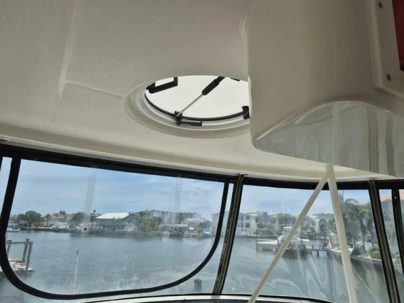 Slide: The Image of Silverton 38 Convertible 2002 - 5518338