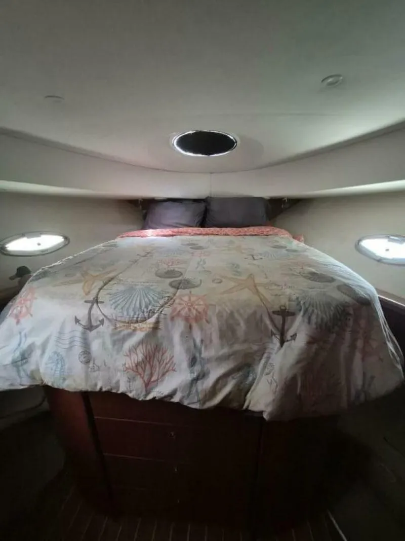 Slide: The Image of Silverton 38 Convertible 2002 - 5518353