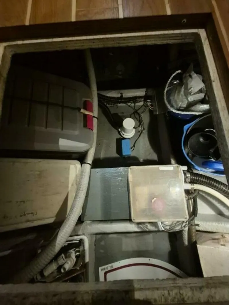 Slide: The Image of Silverton 38 Convertible 2002 - 5518356