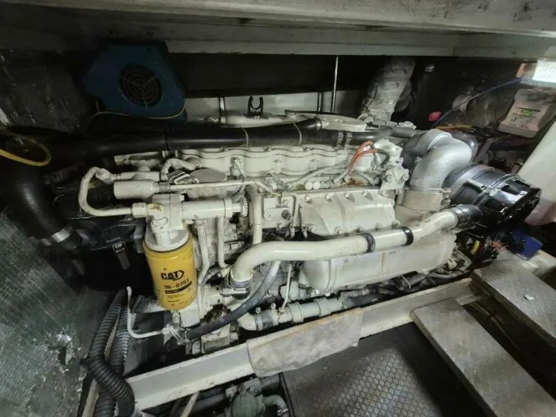 Slide: The Image of Silverton 38 Convertible 2002 - 5518363