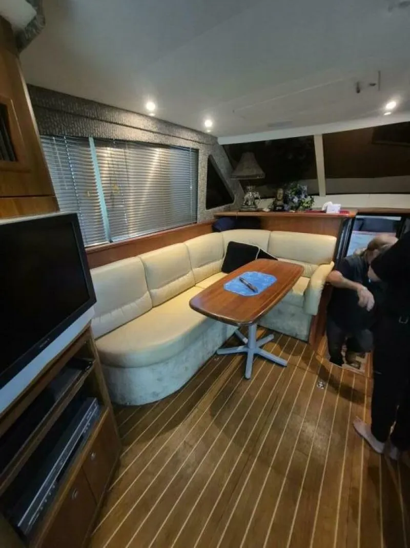 Slide: The Image of Silverton 38 Convertible 2002 - 5518370