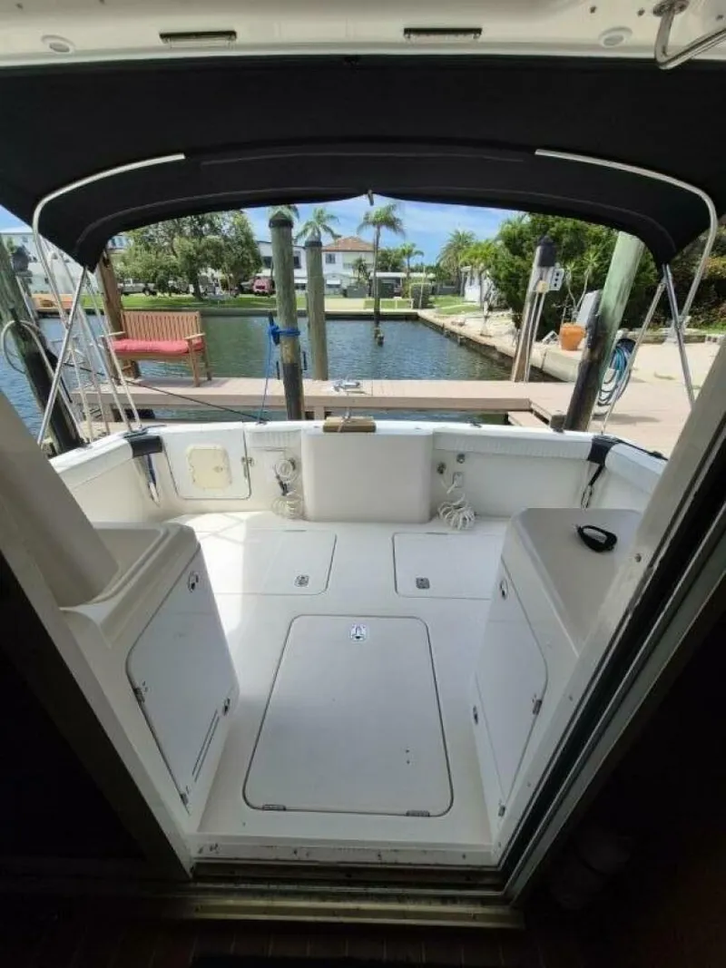 Slide: The Image of Silverton 38 Convertible 2002 - 5518372