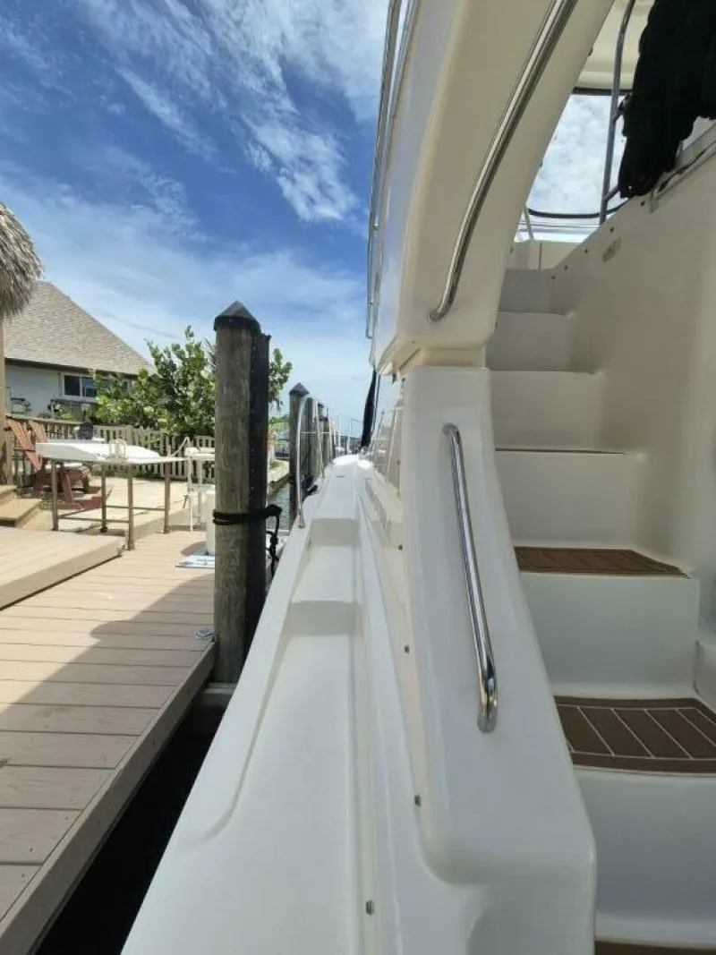 Slide: The Image of Silverton 38 Convertible 2002 - 5518373