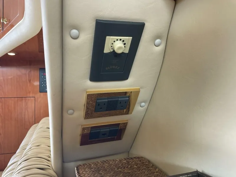 Slide: The Image of Sea Ray 400 Sedan Bridge 2000 - 7528798