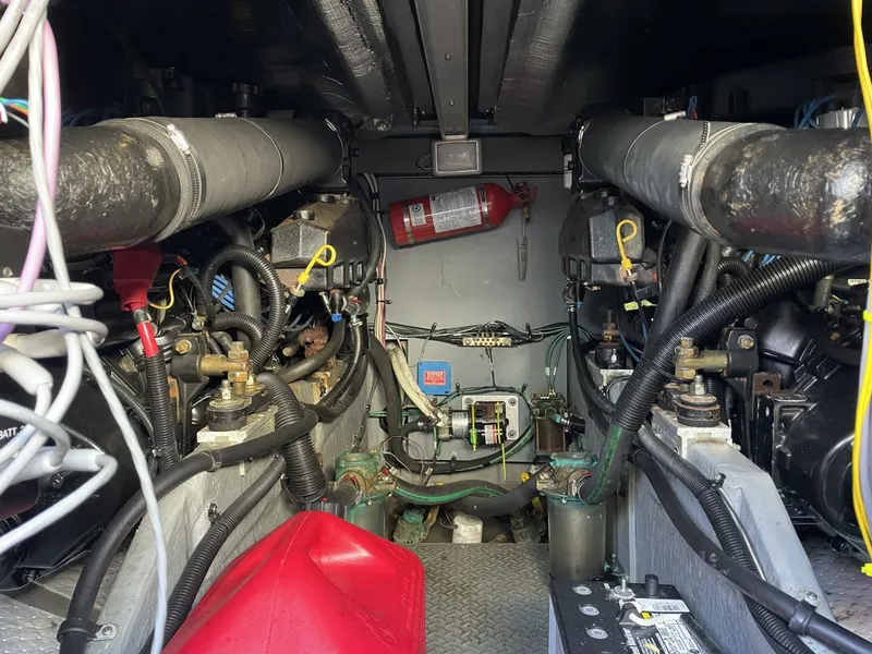 Slide: The Image of Sea Ray 400 Sedan Bridge 2000 - 5672550