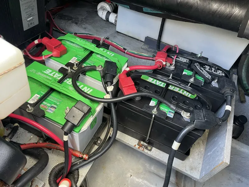 Slide: The Image of Sea Ray 400 Sedan Bridge 2000 - 5672559