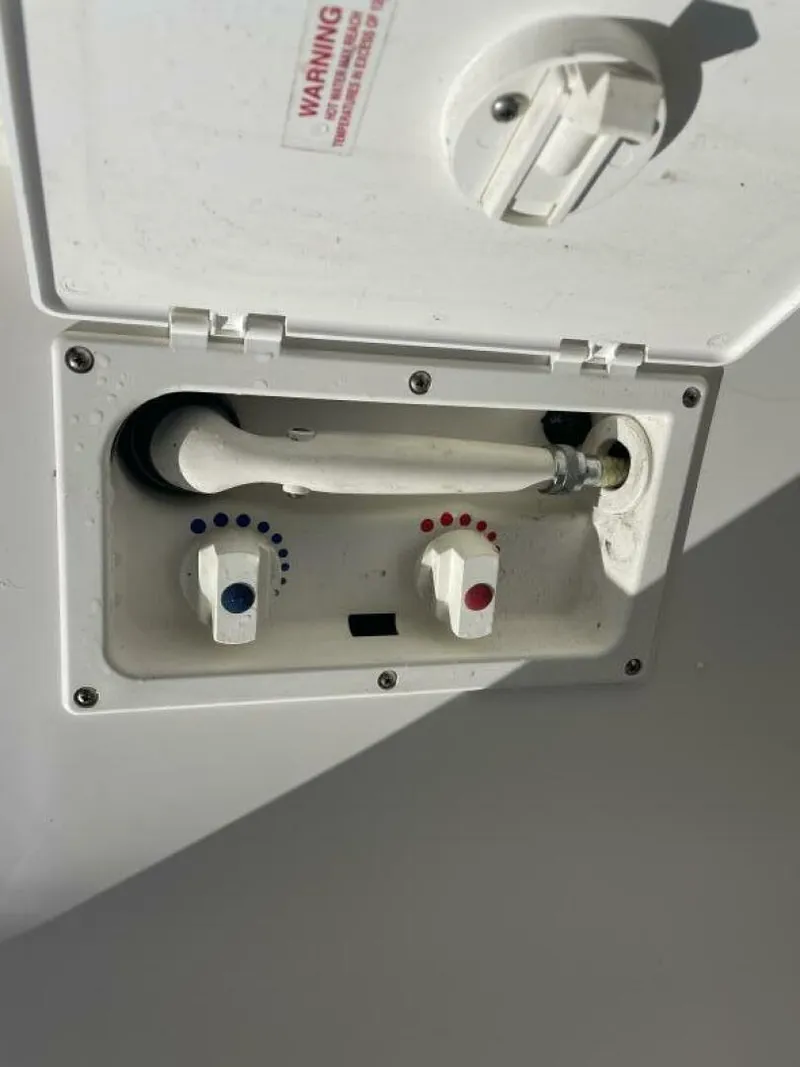 Slide: The Image of Sea Ray 400 Sedan Bridge 2000 - 5672575