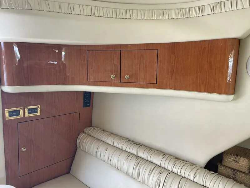 Slide: The Image of Sea Ray 400 Sedan Bridge 2000 - 7528767