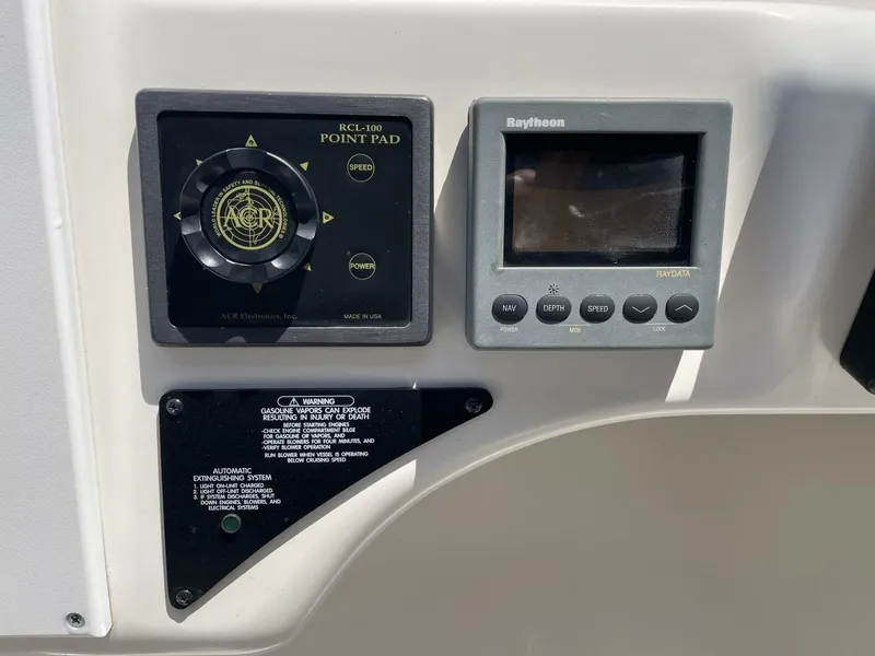 Slide: The Image of Sea Ray 400 Sedan Bridge 2000 - 7528748