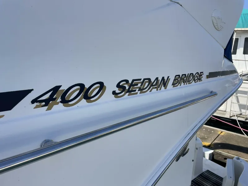 Slide: The Image of Sea Ray 400 Sedan Bridge 2000 - 5672442