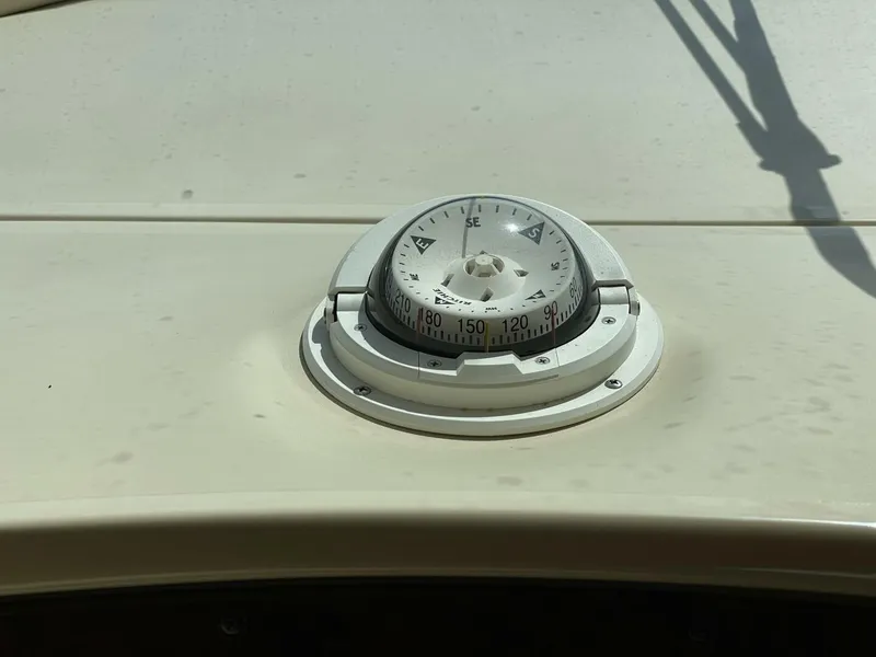 Slide: The Image of Sea Ray 400 Sedan Bridge 2000 - 5672493