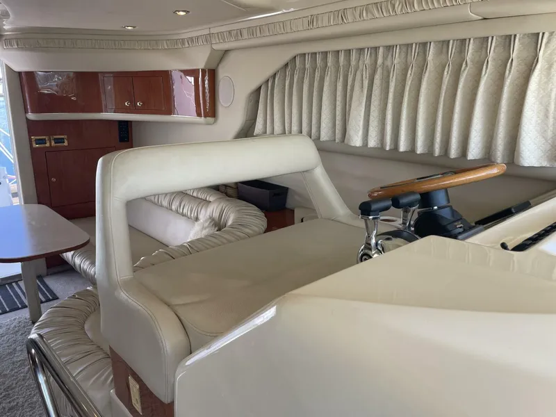 Slide: The Image of Sea Ray 400 Sedan Bridge 2000 - 5672496