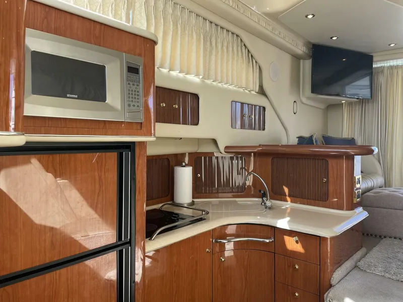 Slide: The Image of Sea Ray 400 Sedan Bridge 2000 - 5672501