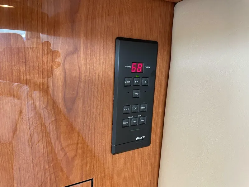 Slide: The Image of Sea Ray 400 Sedan Bridge 2000 - 5672507