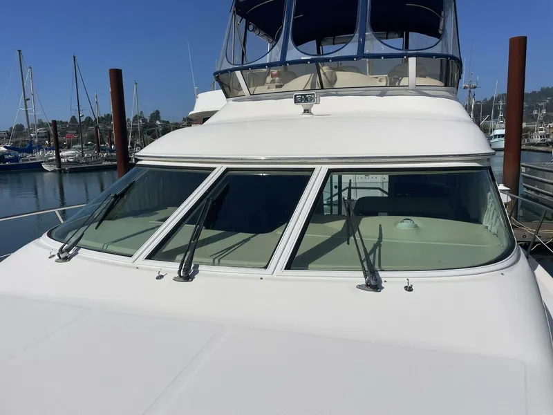 Slide: The Image of Sea Ray 400 Sedan Bridge 2000 - 5672446