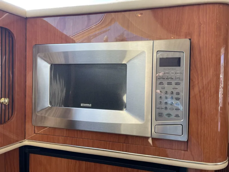 Slide: The Image of Sea Ray 400 Sedan Bridge 2000 - 5672510