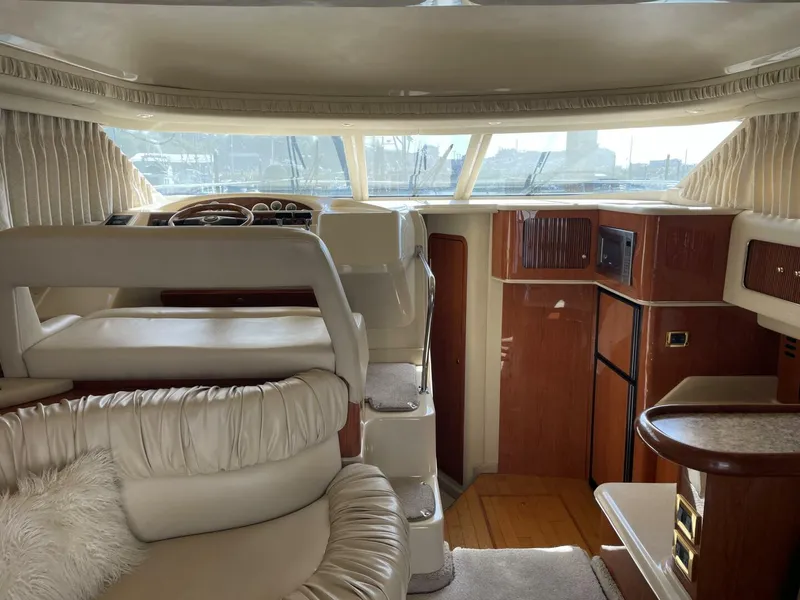 Slide: The Image of Sea Ray 400 Sedan Bridge 2000 - 5672518