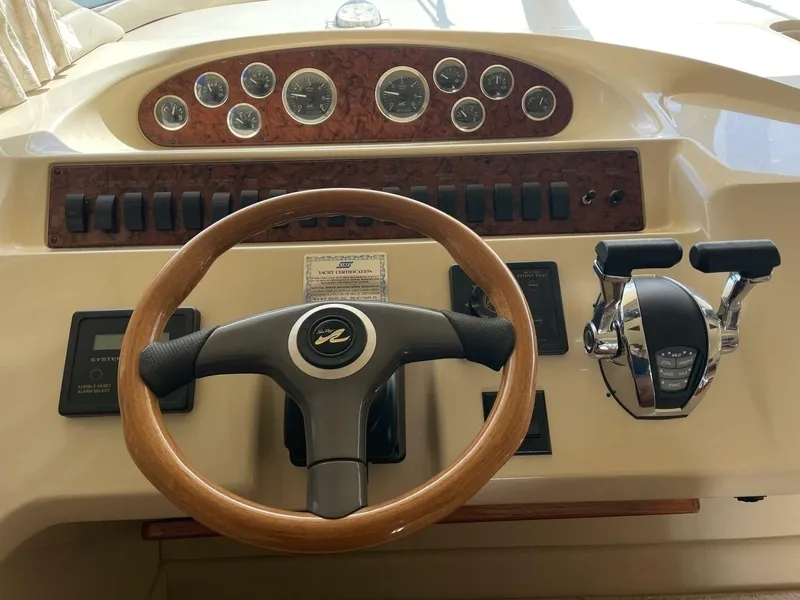 Slide: The Image of Sea Ray 400 Sedan Bridge 2000 - 7528759