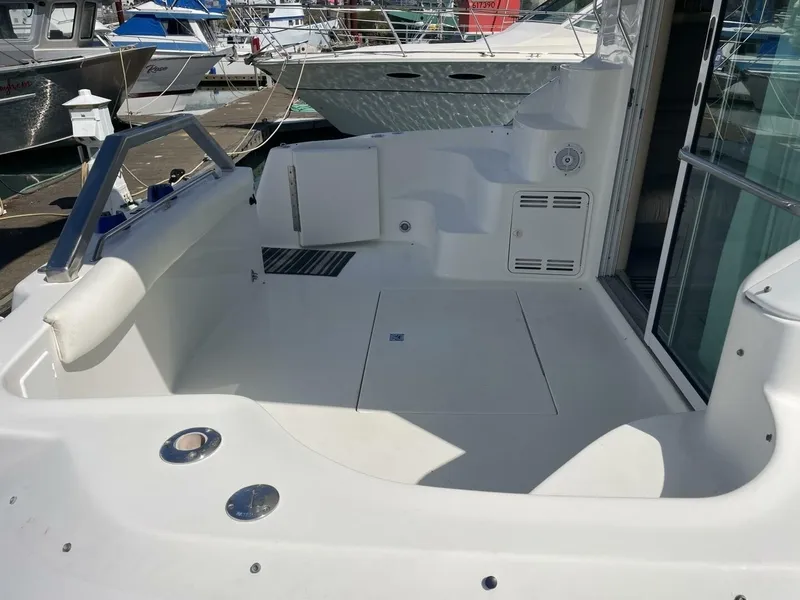 Slide: The Image of Sea Ray 400 Sedan Bridge 2000 - 7528722