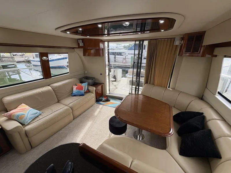 Slide: The Image of 2004 Carver 56 Voyager - 5519003