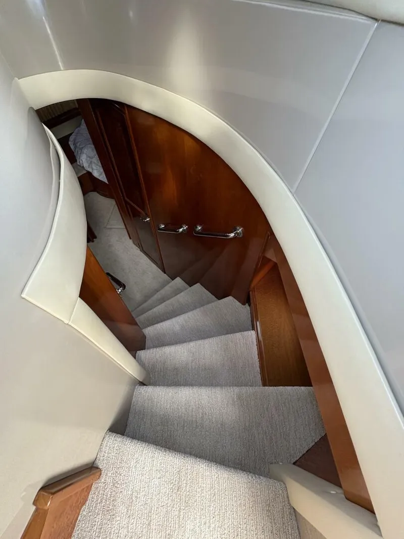 Slide: The Image of 2004 Carver 56 Voyager - 5519014