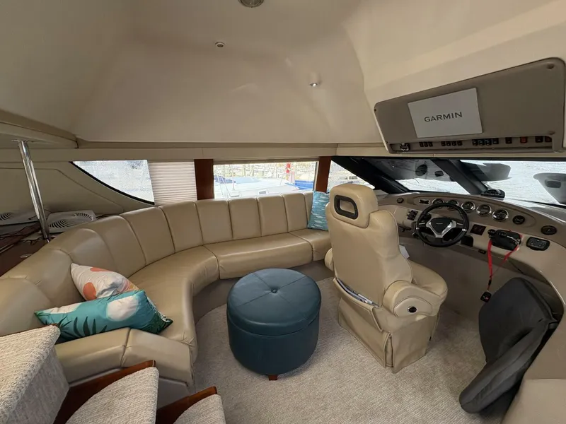 Slide: The Image of 2004 Carver 56 Voyager - 5519030