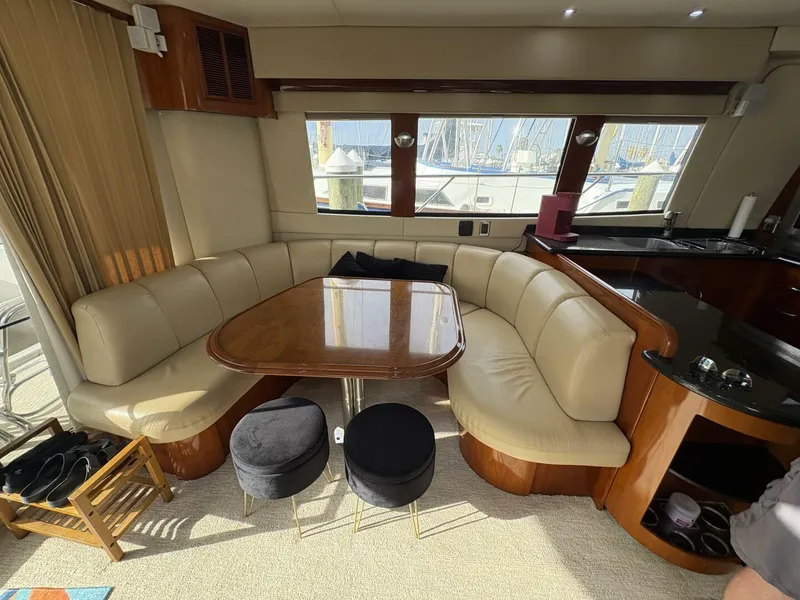 Slide: The Image of 2004 Carver 56 Voyager - 5519031