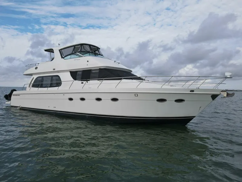 Slide: The Image of 2004 Carver 56 Voyager - 5519097