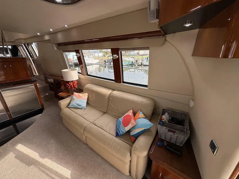 Slide: The Image of 2004 Carver 56 Voyager - 5518991