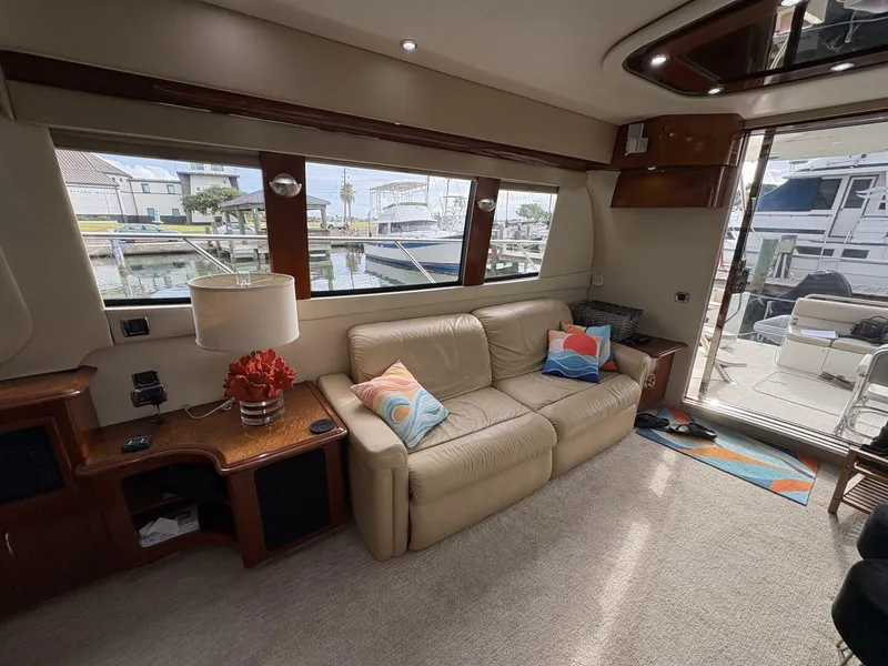 Slide: The Image of 2004 Carver 56 Voyager - 5519005