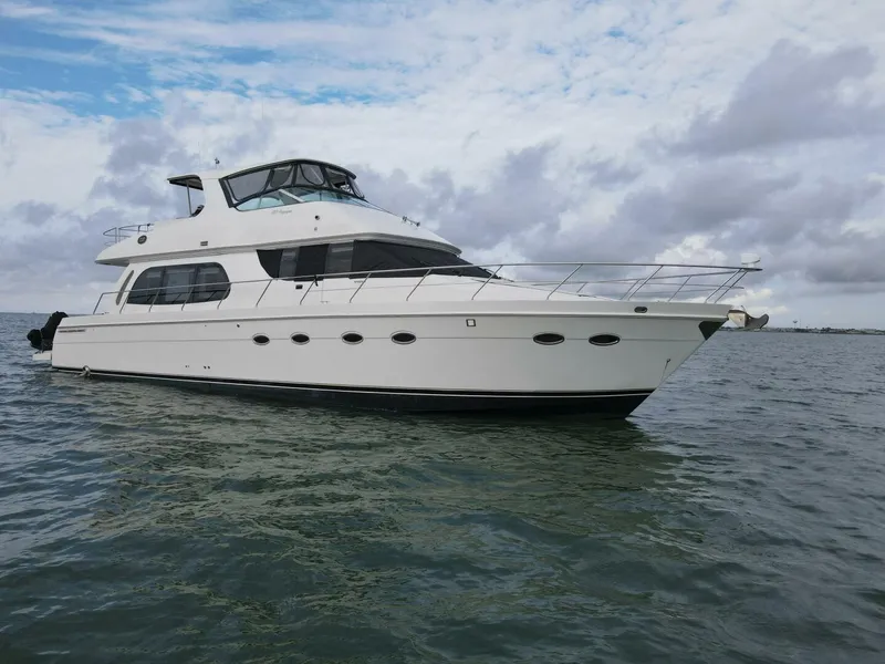 Slide: The Image of 2004 Carver 56 Voyager - 5519099