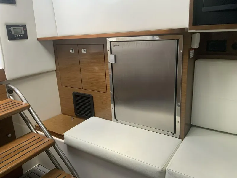 Slide: The Image of Cruisers 328 BR 2015 - 5643012