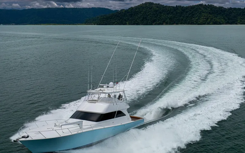 Slide: The Image of 2004 Viking 61 Convertible "Mariah Jean" - 5526013