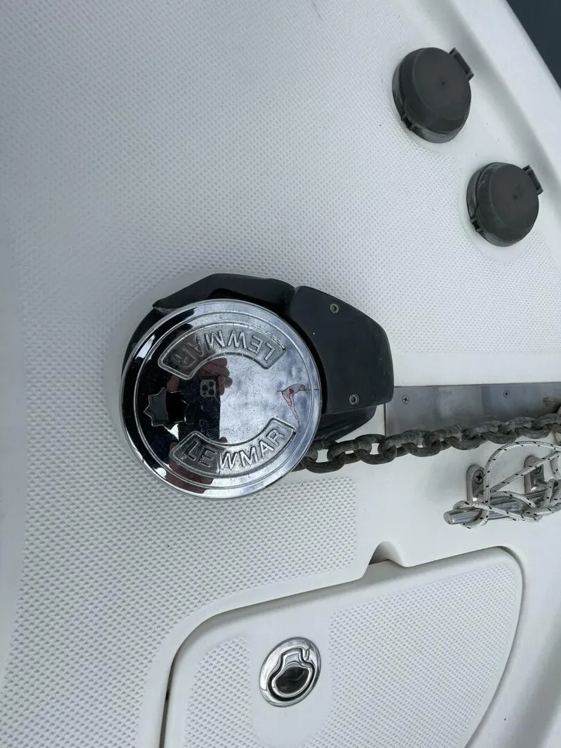 Slide: The Image of Meridian 341 Sedan 2004 - 5522090