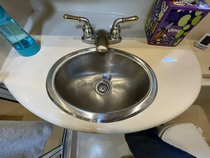 Slide: The Image of Meridian 341 Sedan 2004 - 5522103