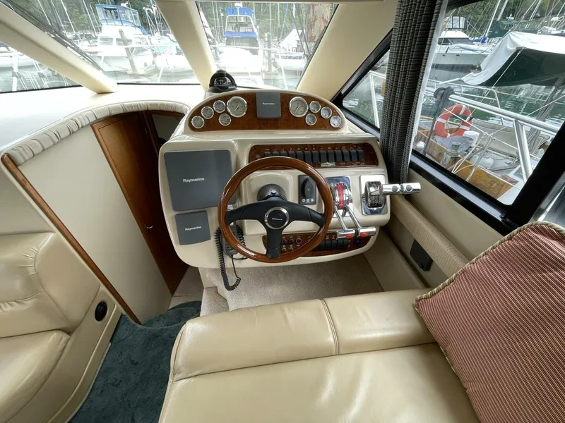 Slide: The Image of Meridian 341 Sedan 2004 - 5522106