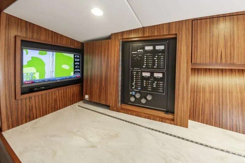 Slide: The Image of D68c2a08 A35e 4893 80ab Dc0a00b0cdb1 - 5889474