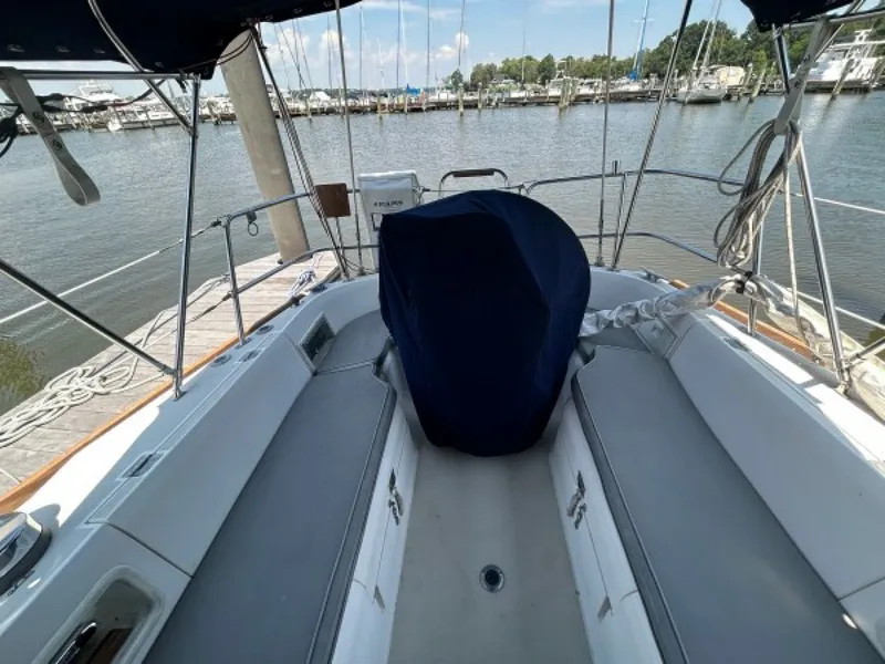 Slide: The Image of Used Sail Monohull for sale 1989 Pearson 37 - KILTY II - 5522285