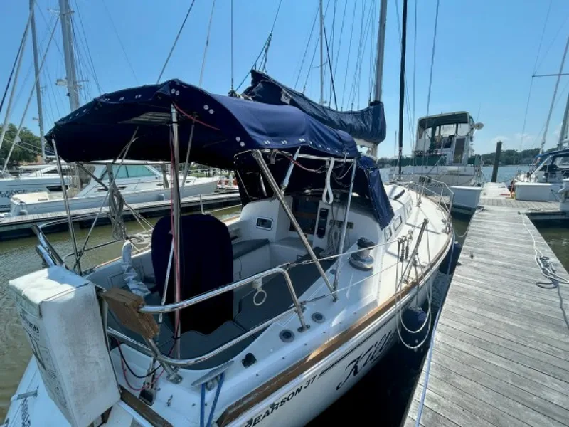 Slide: The Image of Used Sail Monohull for sale 1989 Pearson 37 - KILTY II - 5522268
