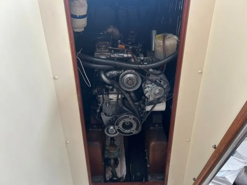 Slide: The Image of Used Sail Monohull for sale 1989 Pearson 37 - KILTY II - 5522297