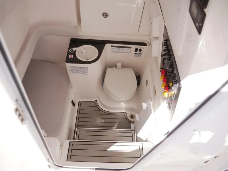 Slide: The Image of Sea Fox 328 Commander 2021 - 5529513