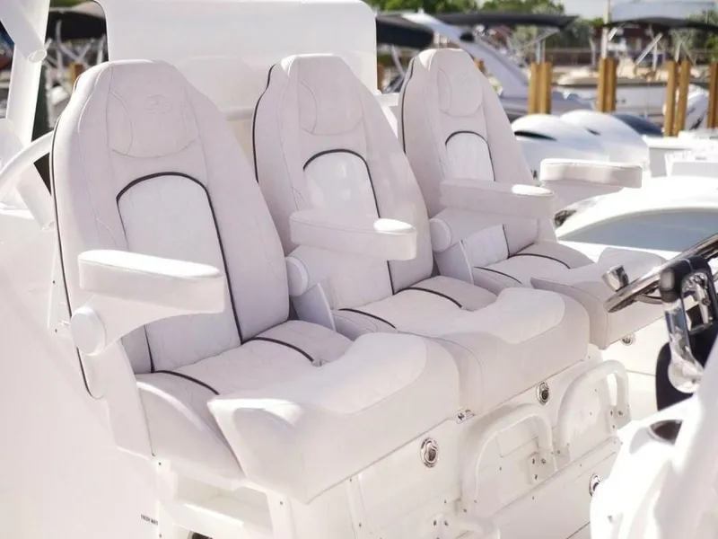 Slide: The Image of Sea Fox 328 Commander 2021 - 5523811