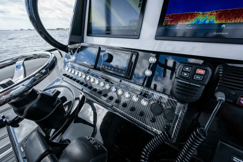 Slide: The Image of Tidewater 292 CC Adventure 2022 - 5741145